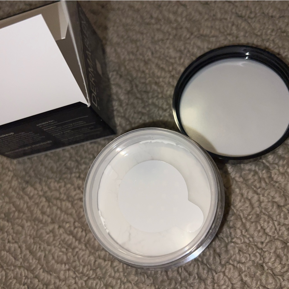 Dermablend Original Setting Powder - Picture 5 of 6